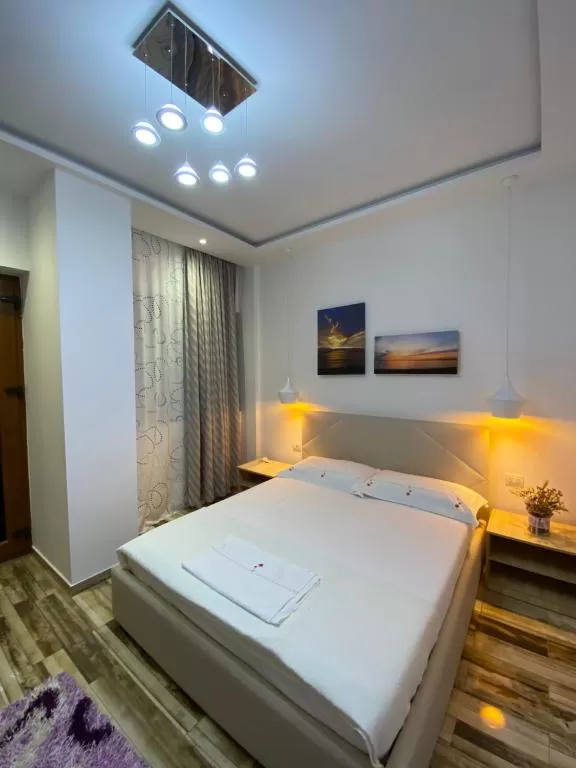 Angolo Toscano DBL 2.jpg